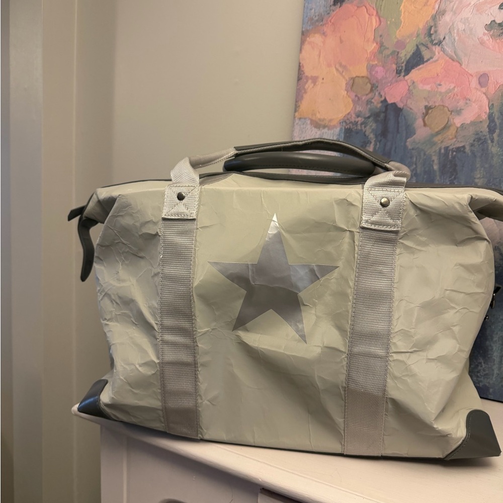 Stylish Gray Star Weekender by Hi Love - Picture 5 of 8